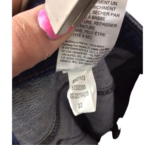 Chico's So Slimming Embellished Blue Cropped Jeans with Animal Print Hem size 14 - Picture 6 of 7